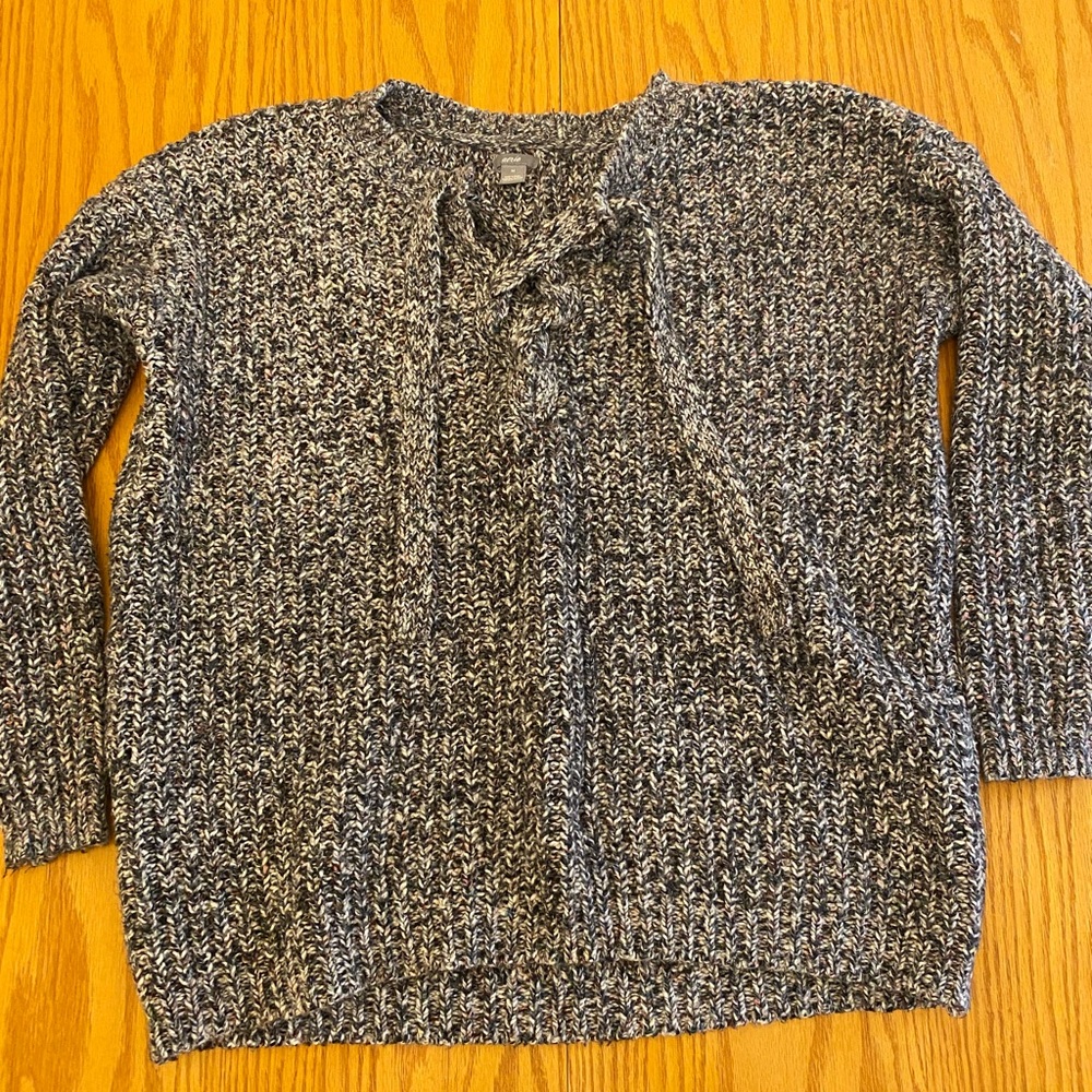 aerie Black and White Crew Neck Sweater